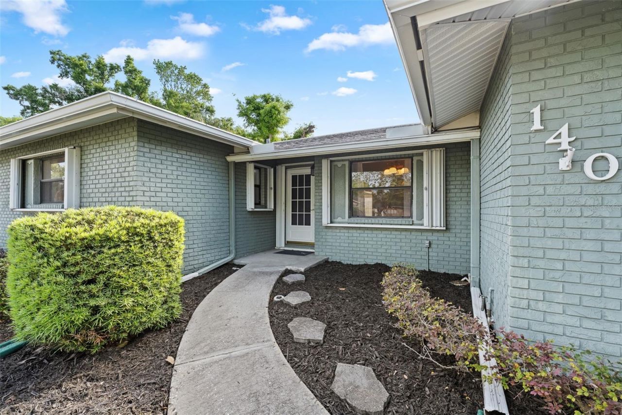 140 Valley Circle, Brandon, FL 33510 Photo