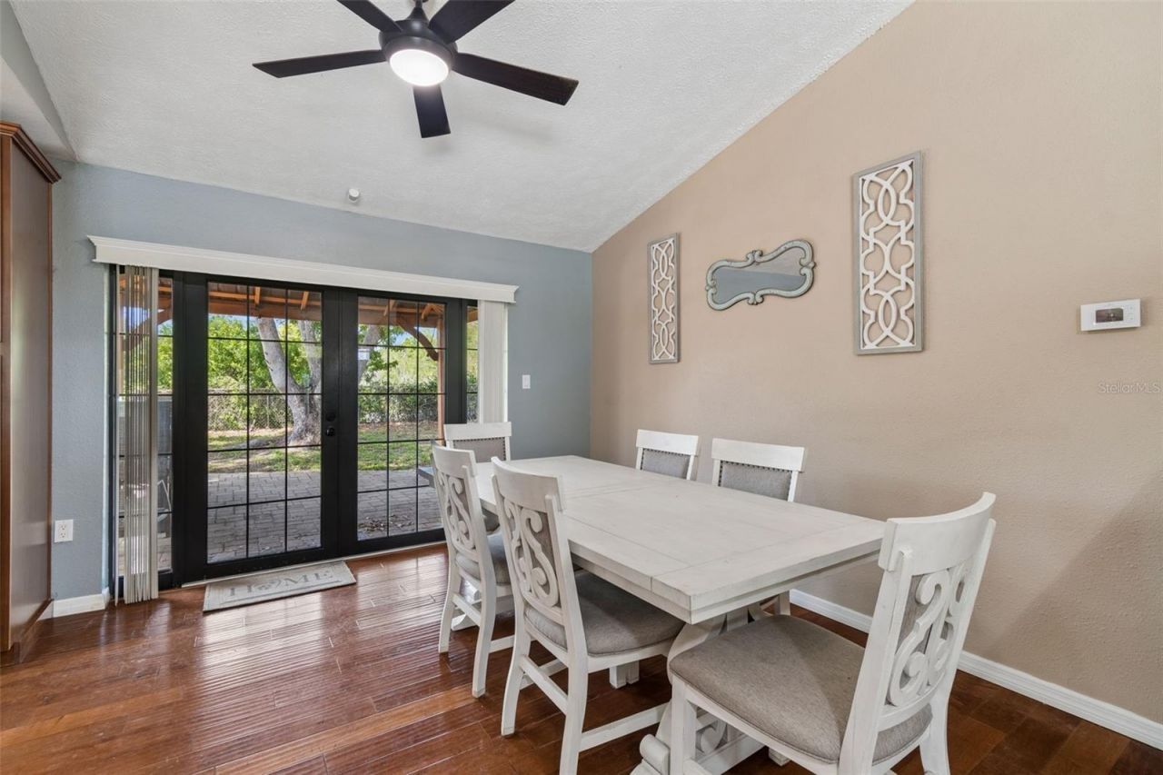 7871 Sycamore Drive, New Port Richey, FL 34654 Photo