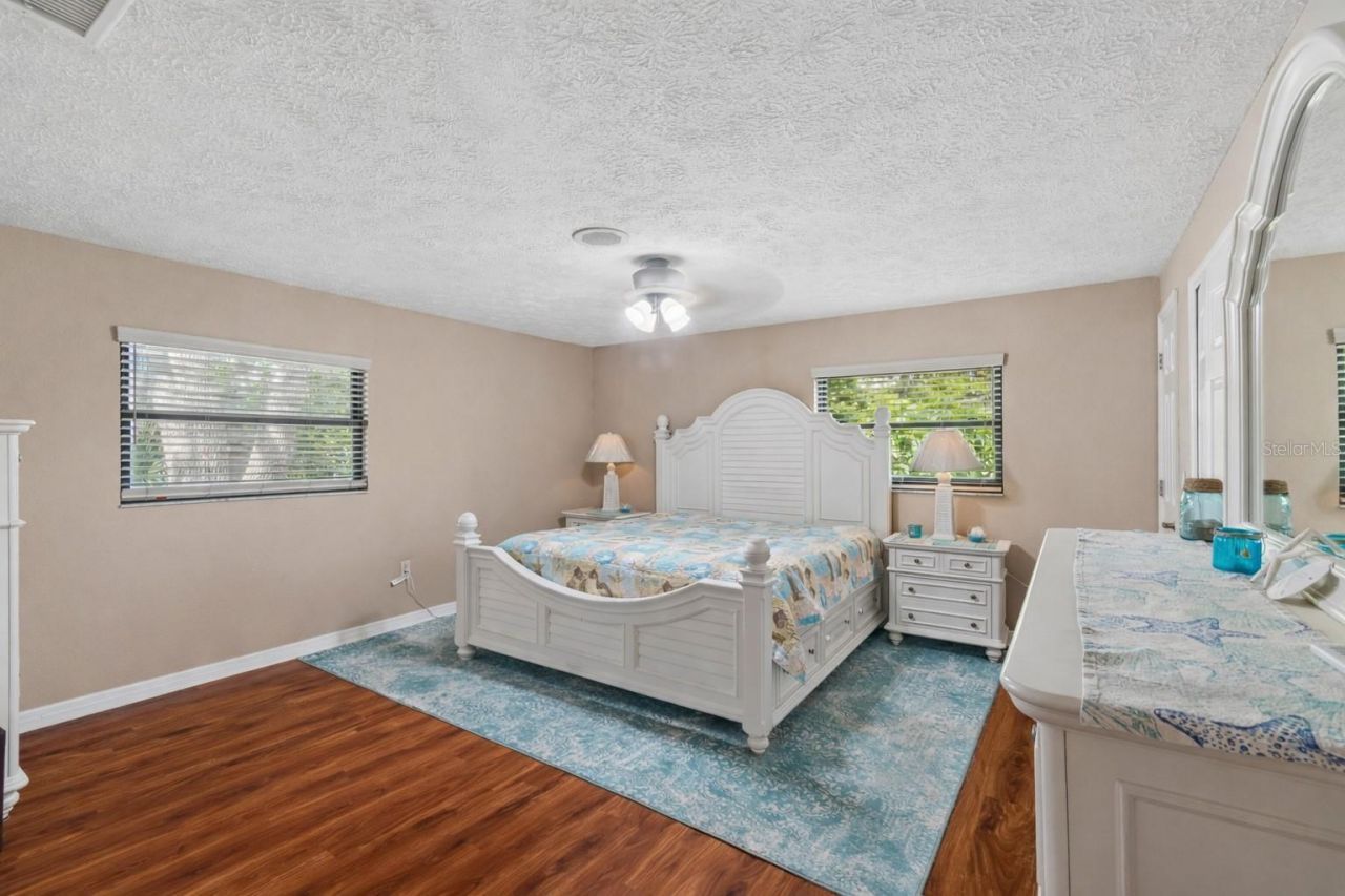 7871 Sycamore Drive, New Port Richey, FL 34654 Photo