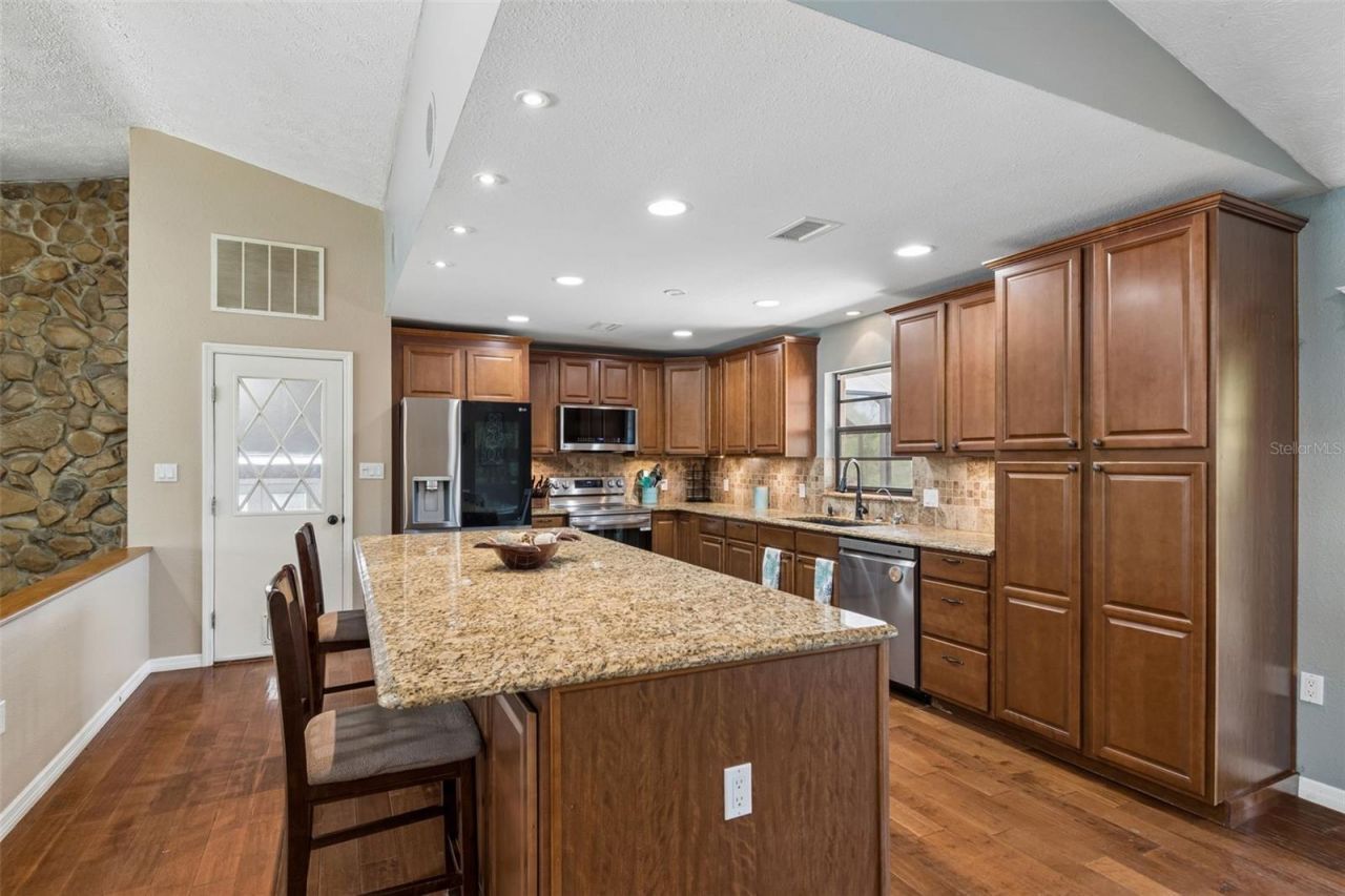 7871 Sycamore Drive, New Port Richey, FL 34654 Photo