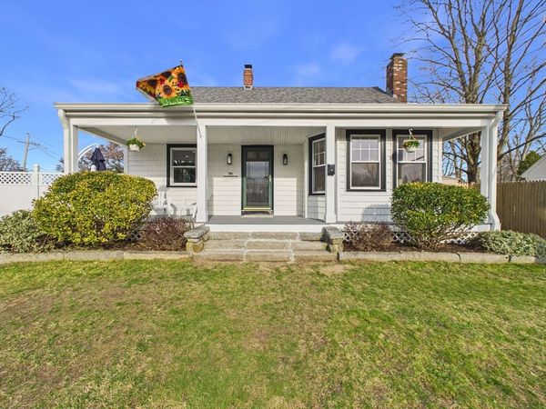 786 Wildwood Rd, New Bedford, MA 02745