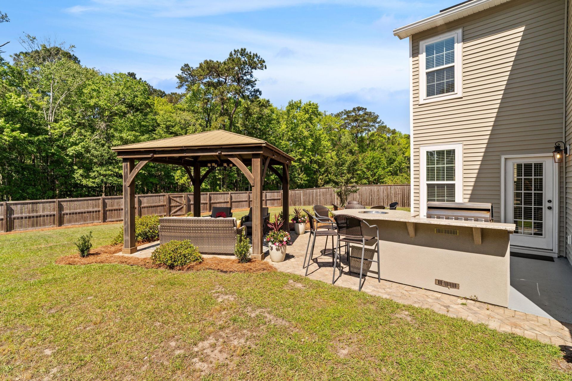 1652 Fishbone Drive Photo 7