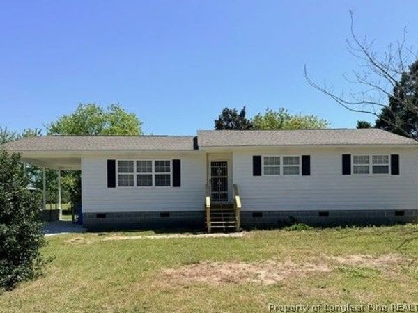 250 Trappers Run Lane , Clinton, NC 28328
