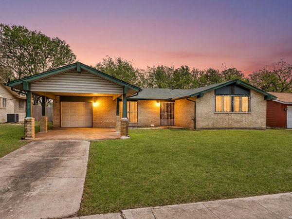 4874 Castle Rose, San Antonio, TX 78218