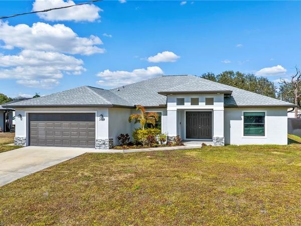 3914 39th ST SW, LEHIGH ACRES, FL 33976