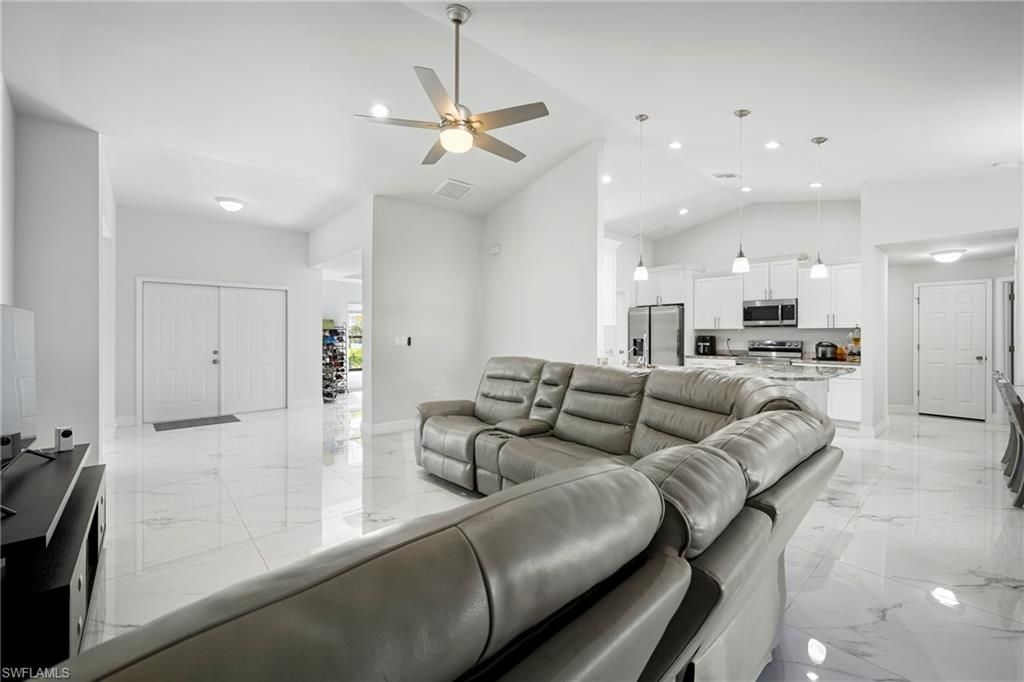 3914 39th St Sw, Lehigh Acres, FL 33976 Photo