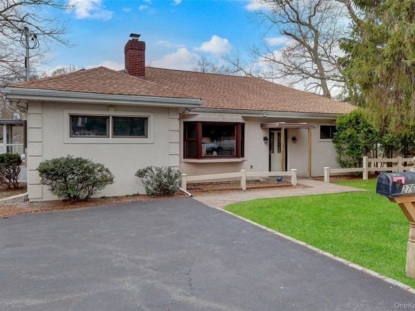 276 Woodlawn Avenue, Saint James, NY 11780