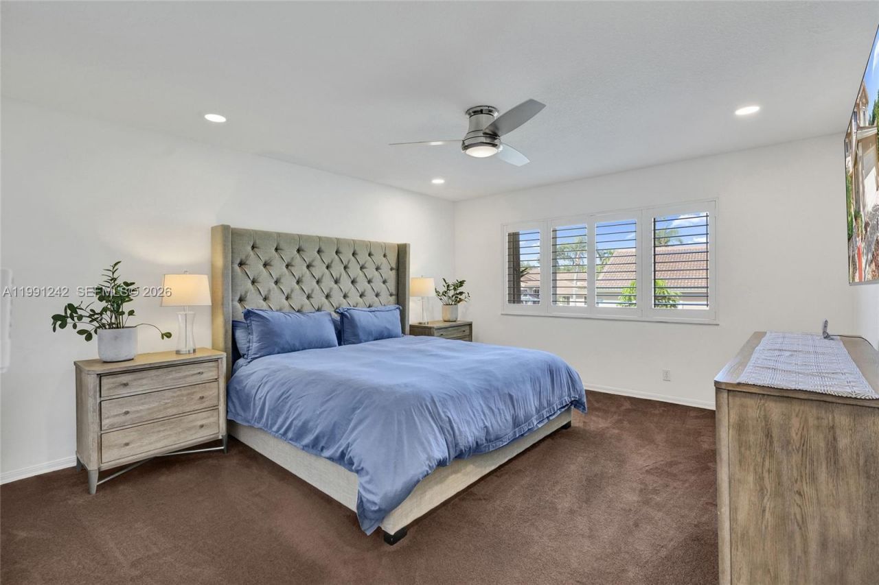 1062 SW 158th Ave, Pembroke Pines, FL 33027 Photo