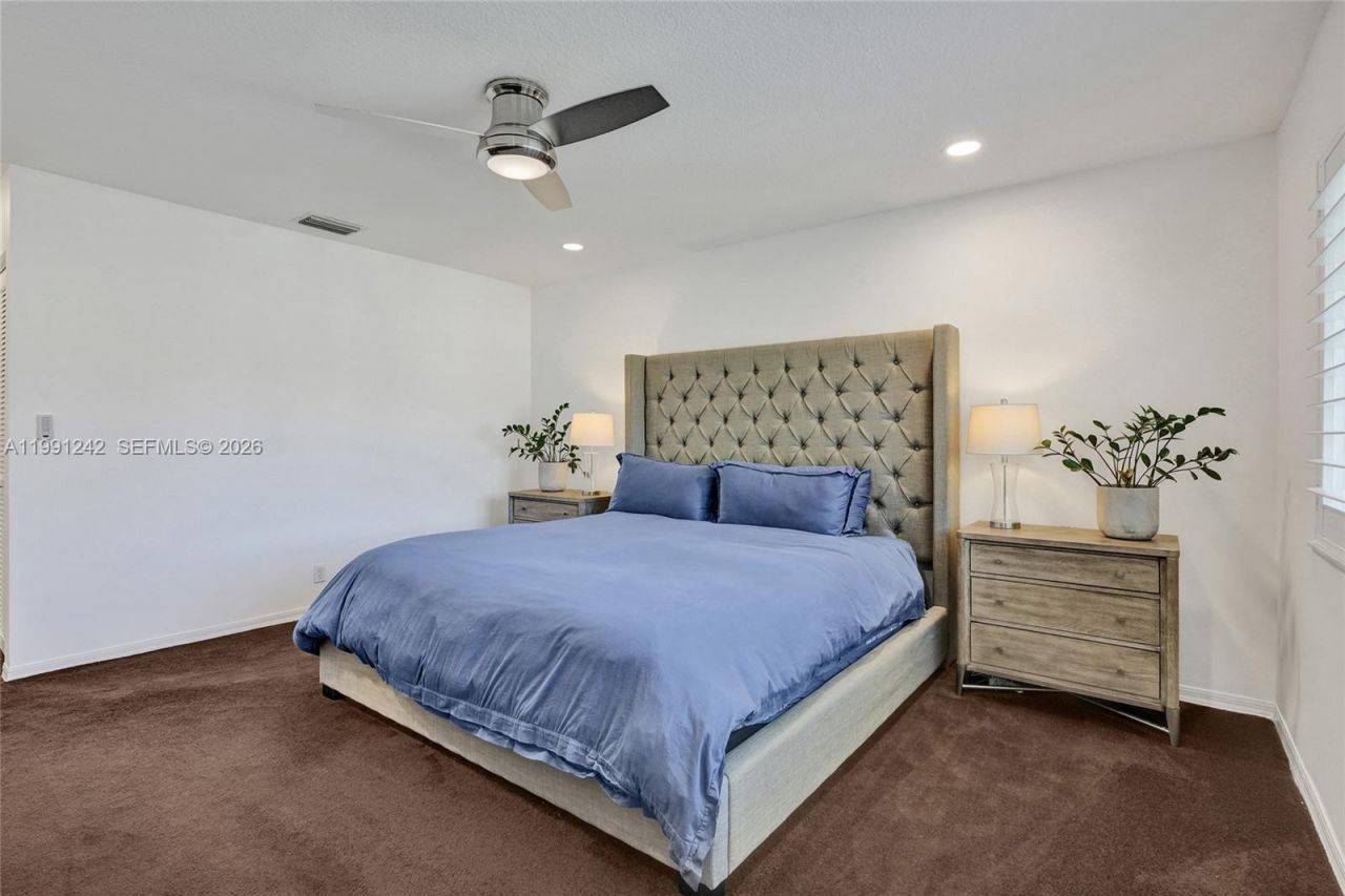 1062 SW 158th Ave, Pembroke Pines, FL 33027 Photo