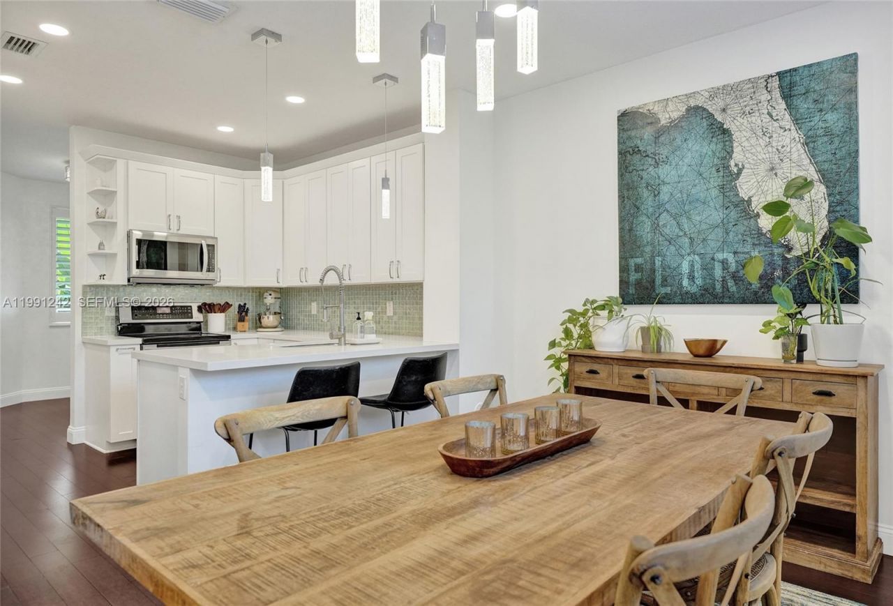 1062 SW 158th Ave, Pembroke Pines, FL 33027 Photo