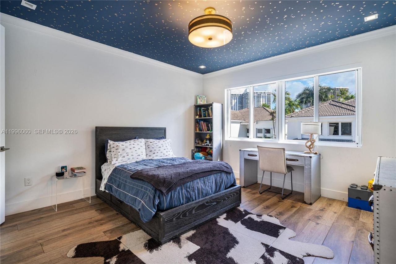 3703 NE 199th St , Aventura, FL 33180 Photo