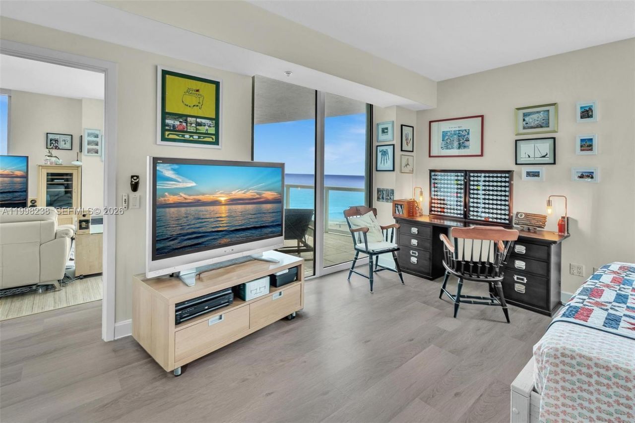 3801 Collins Ave, Unit 806, Miami Beach, FL 33140 Photo