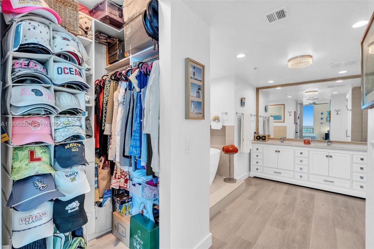 3801 Collins Ave, Unit 806, Miami Beach, FL 33140 Photo