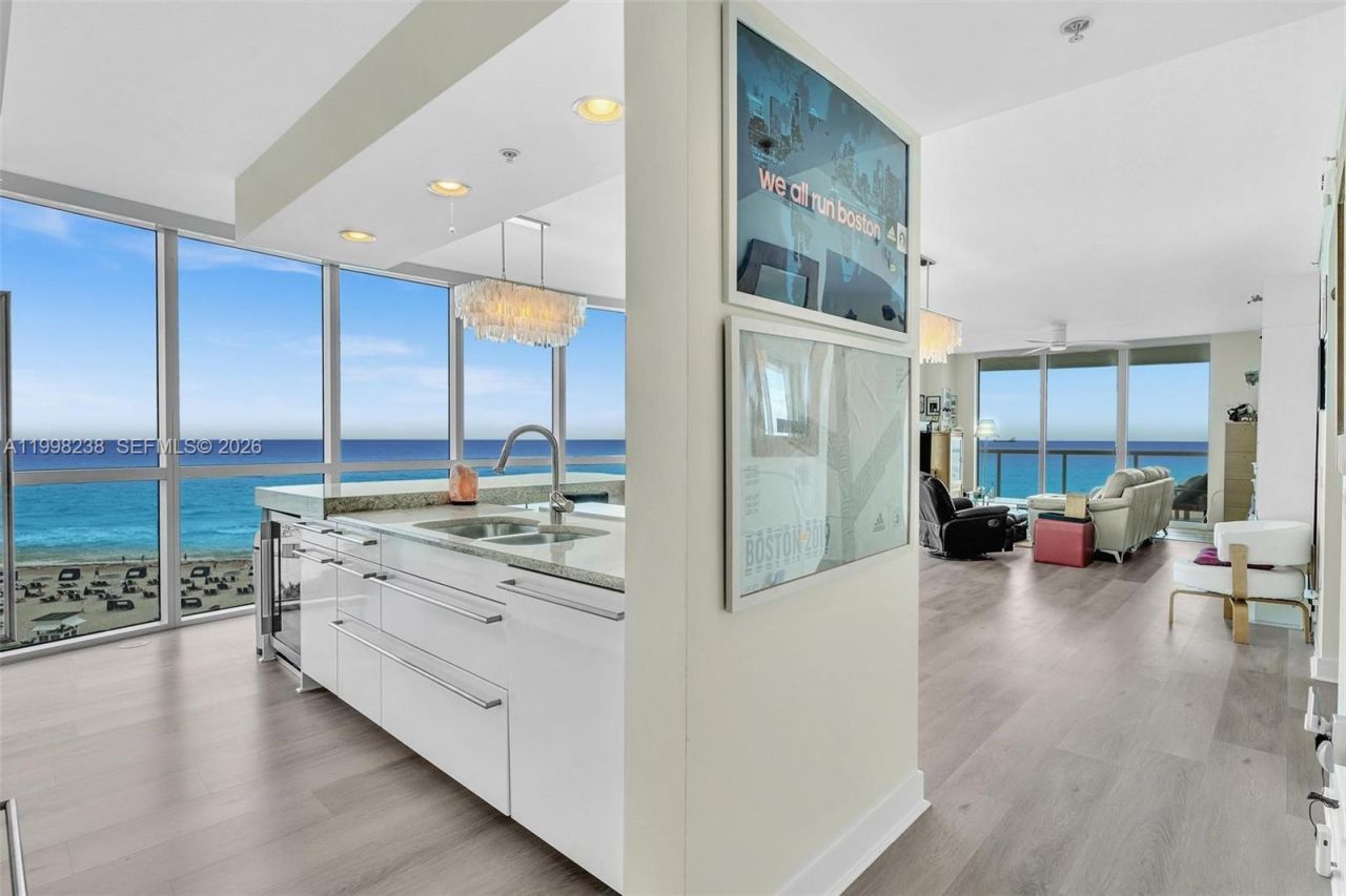 3801 Collins Ave, Unit 806, Miami Beach, FL 33140 Photo