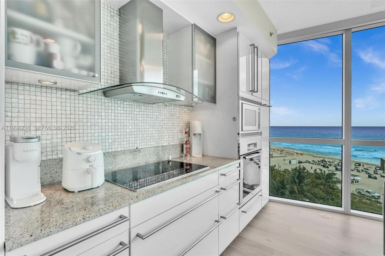 3801 Collins Ave, Unit 806, Miami Beach, FL 33140 Photo