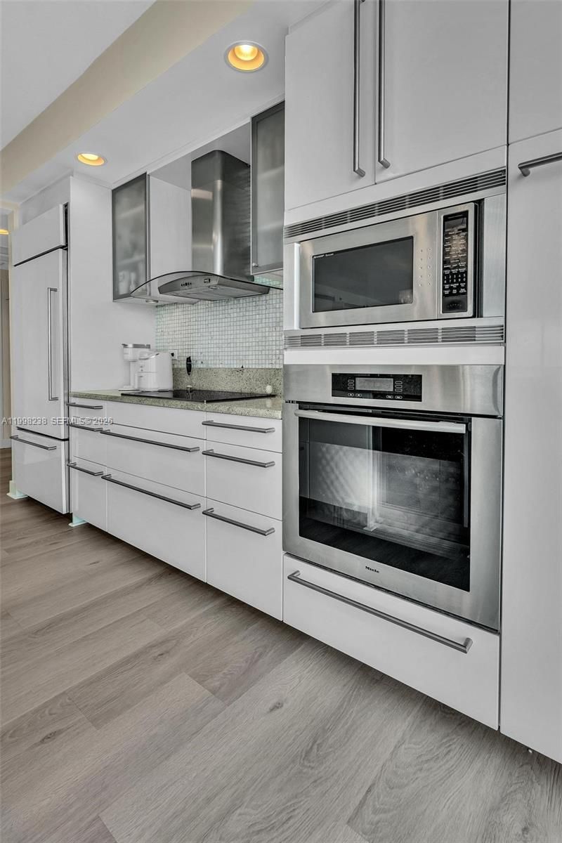 3801 Collins Ave, Unit 806, Miami Beach, FL 33140 Photo