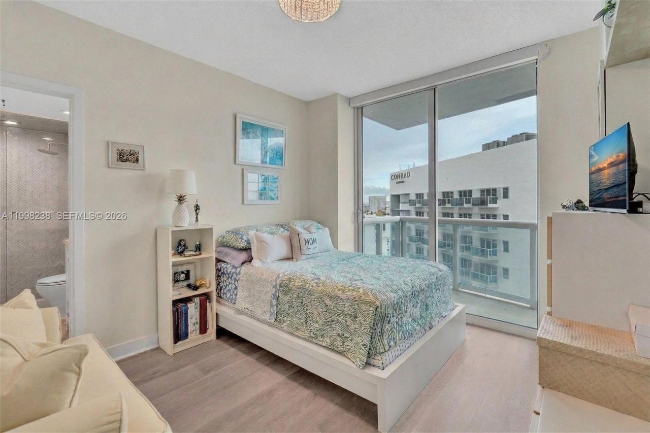 3801 Collins Ave, Unit 806, Miami Beach, FL 33140 Photo