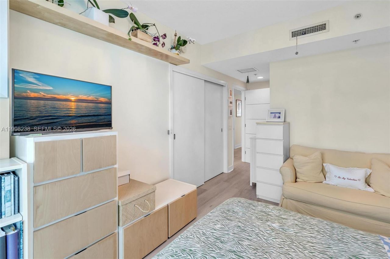 3801 Collins Ave, Unit 806, Miami Beach, FL 33140 Photo