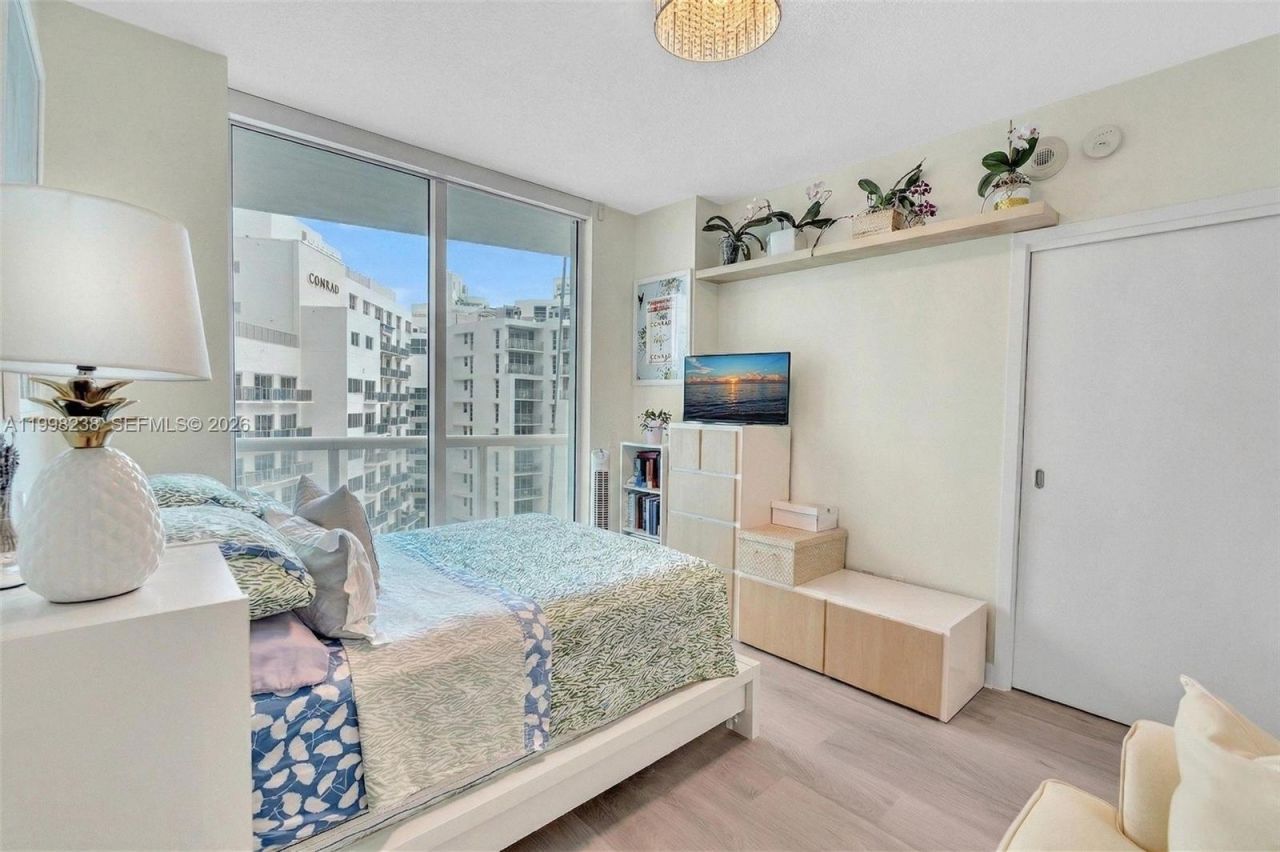 3801 Collins Ave, Unit 806, Miami Beach, FL 33140 Photo