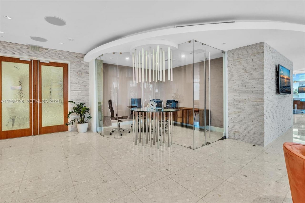 3801 Collins Ave, Unit 806, Miami Beach, FL 33140 Photo