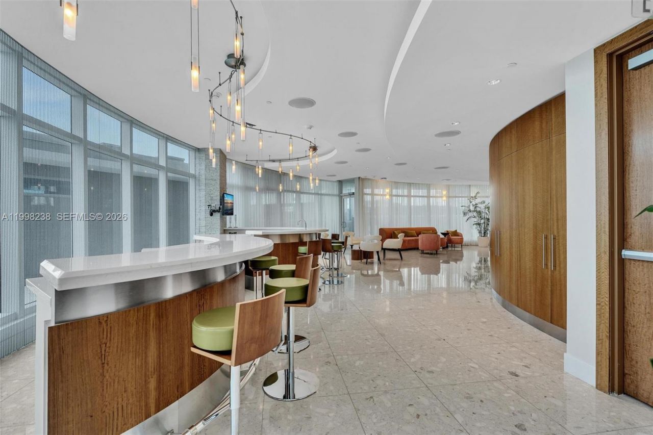 3801 Collins Ave, Unit 806, Miami Beach, FL 33140 Photo