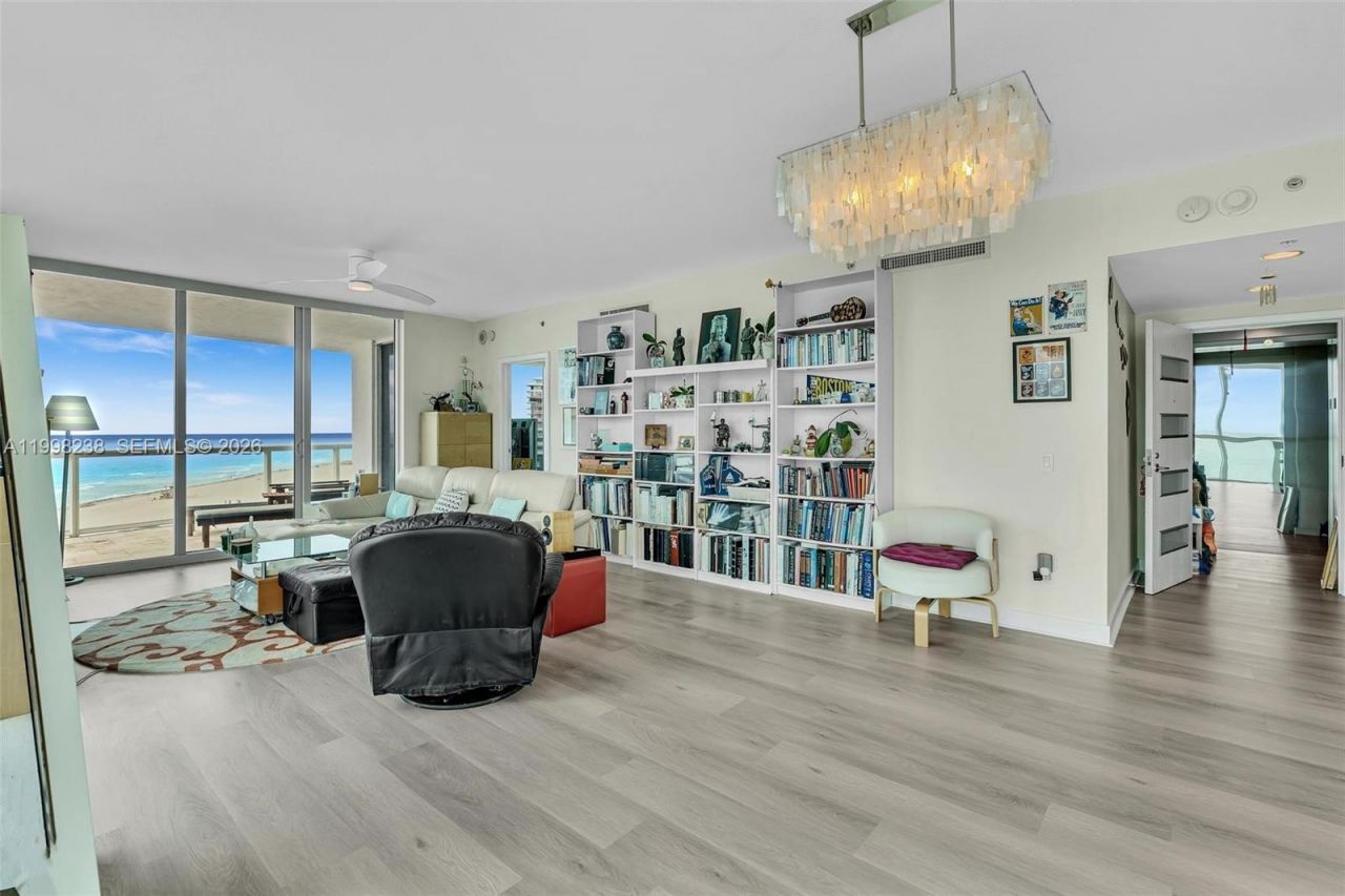 3801 Collins Ave, Unit 806, Miami Beach, FL 33140 Photo