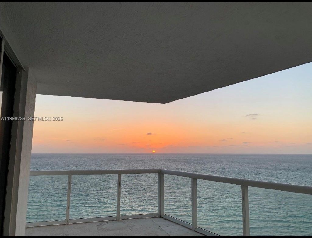 3801 Collins Ave, Unit 806, Miami Beach, FL 33140 Photo