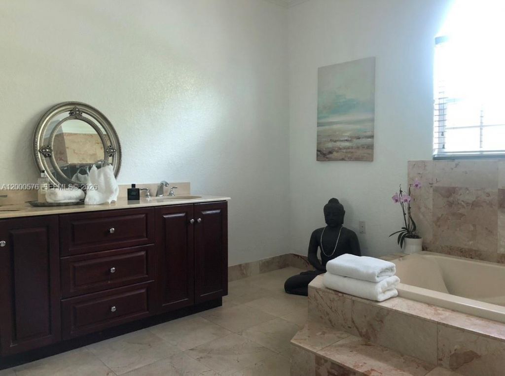 428 SW 28th Rd, Miami, FL 33129 Photo