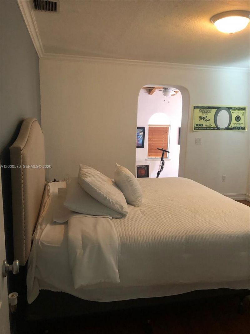 428 SW 28th Rd, Miami, FL 33129 Photo