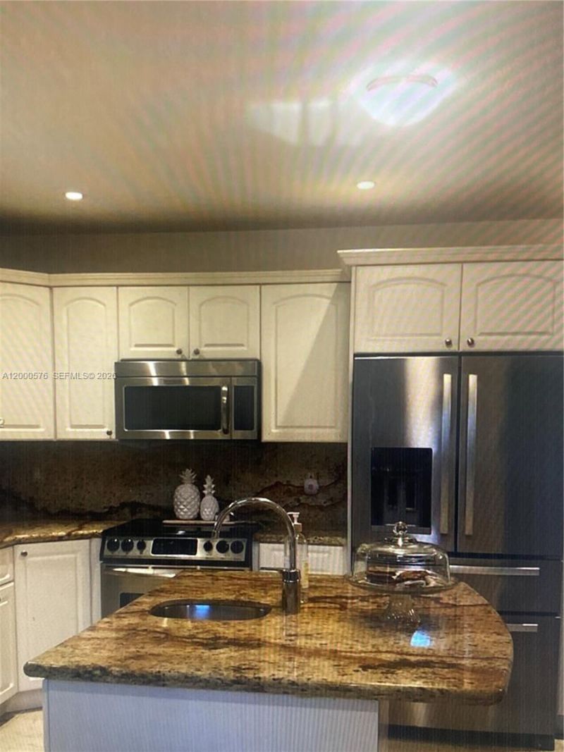 428 SW 28th Rd, Miami, FL 33129 Photo