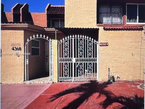 4372 W 11th Ln , Unit 30, Hialeah, FL 33012