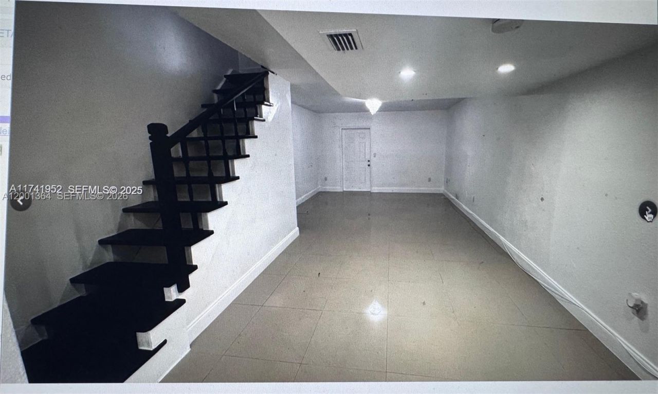 4372 W 11th Ln, Unit 30, Hialeah, FL 33012 Photo