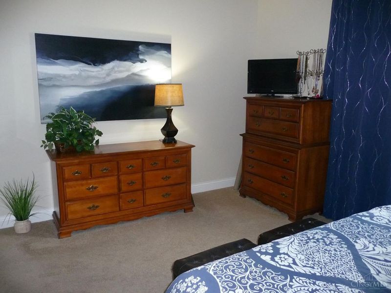 7001 Aspen Point Court, Unit 27A, Green Township, OH 45247 Photo 11