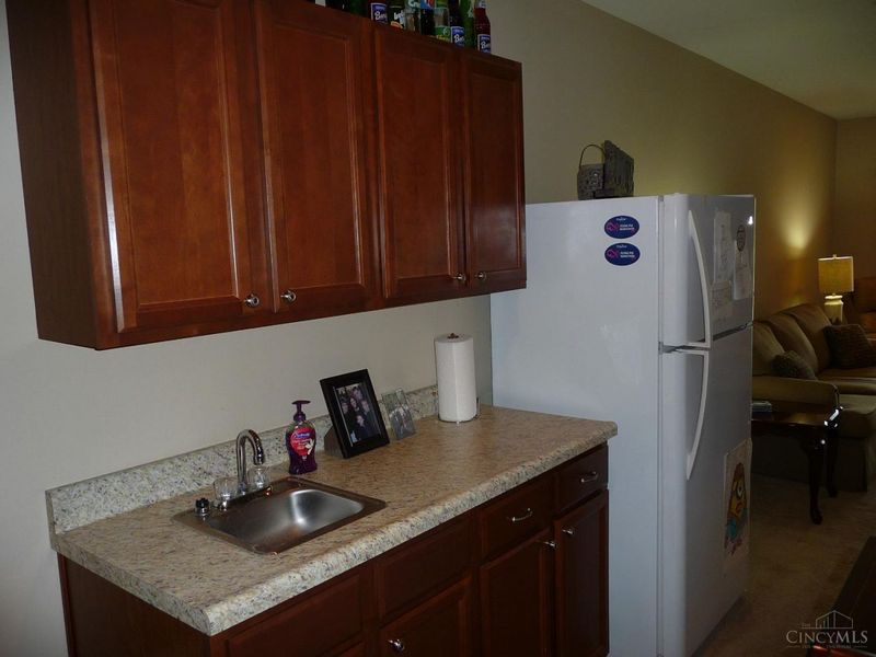 7001 Aspen Point Court, Unit 27A, Green Township, OH 45247 Photo 17