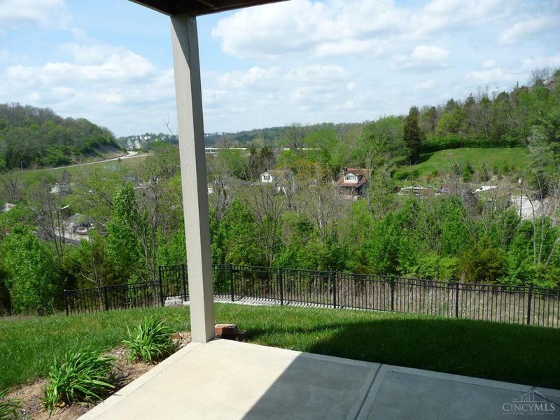 7001 Aspen Point Court, Unit 27A, Green Township, OH 45247 Photo 28