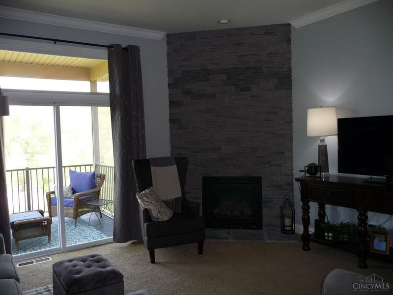 7001 Aspen Point Court, Unit 27A, Green Township, OH 45247 Photo 3