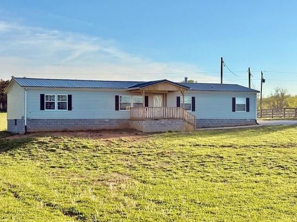 2145 Browning School Road , Glasgow, KY 42141