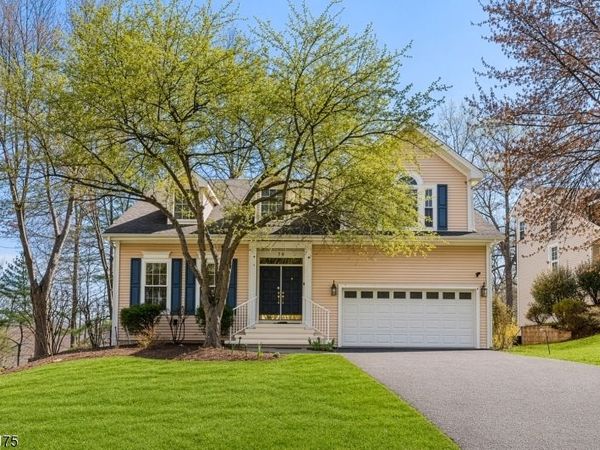 70 Hartley Ln, Bernards, NJ 07920