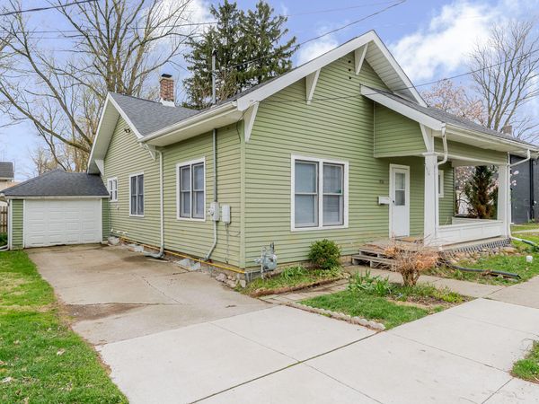 306 Brown Street , Valparaiso, IN 46383