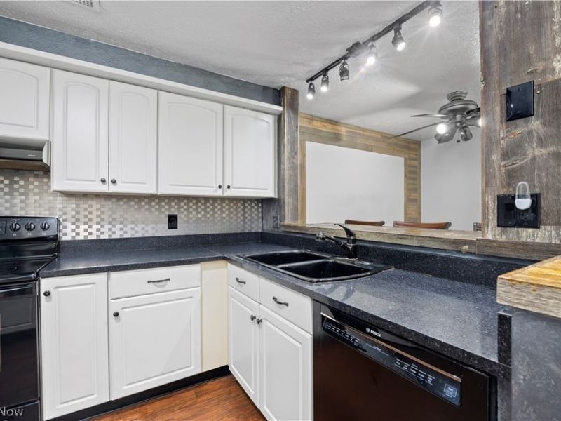 6354 Forest Park Drive, North Ridgeville, OH 44039 Photo 15