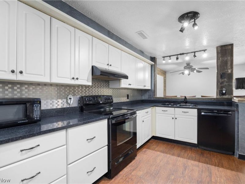 6354 Forest Park Drive, North Ridgeville, OH 44039 Photo 17