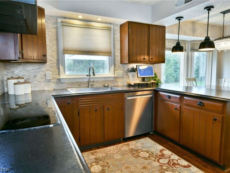 450 Broadway Avenue SE, Warren, OH 44484 Photo 12