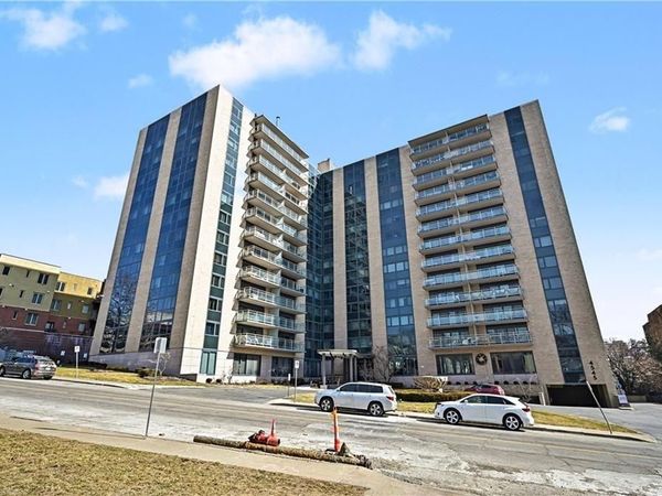 4545 Wornall Road, Unit 101, Kansas City, MO 64111
