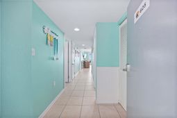 2001 Ocean Blvd. S photo 4