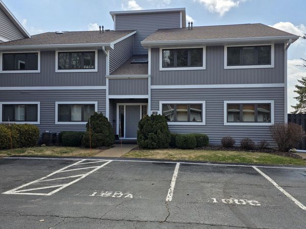 150 Summit Beach Dr, Unit D, Algoma, WI 54201