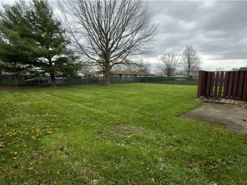 239 Brunswick Drive, Elyria, OH 44035 Photo 28