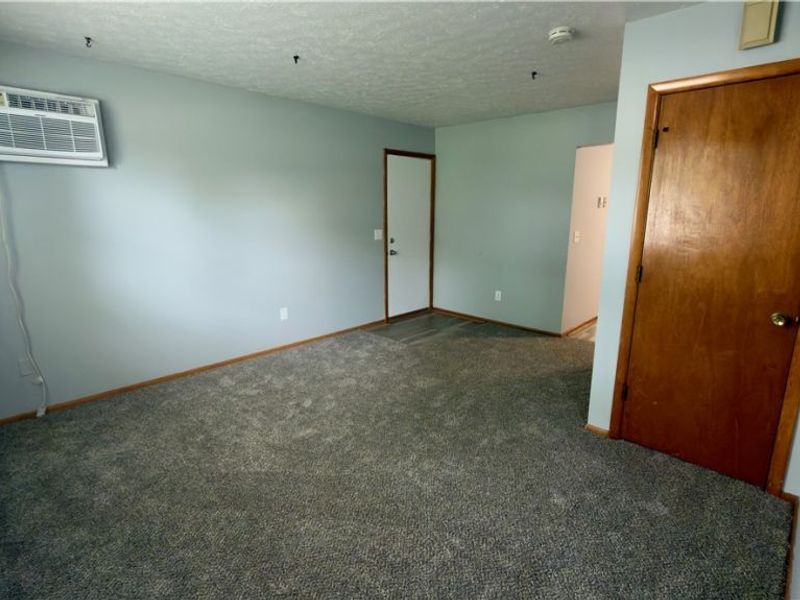 239 Brunswick Drive, Elyria, OH 44035 Photo 8