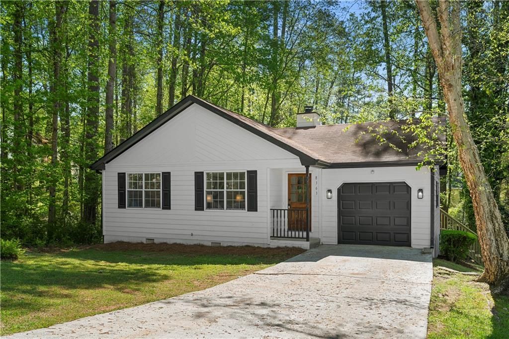 8363 Norris Lake Road, Snellville, GA 30039 Main Photo