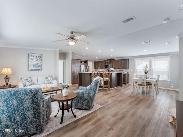 5823 GEORGE HODGES Road, Macclenny, FL 32063