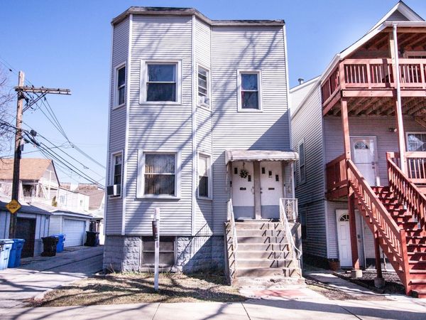 2545 N Monticello Avenue , Chicago, IL 60647